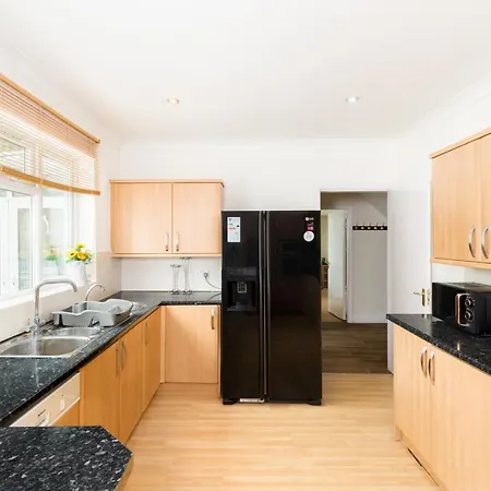 Beautiful 6 Bedroom House For 17 Guests Next To Edgbaston Stadium Birmingham Exterior photo