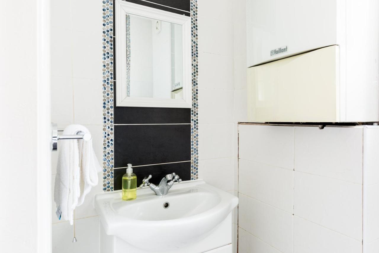 Apartamento Beautiful 6 Bedroom House For 17 Guests Next To Edgbaston Stadium