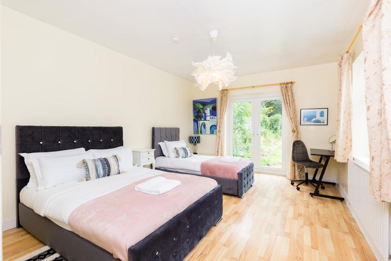Beautiful 6 Bedroom House For 17 Guests Next To Edgbaston Stadium