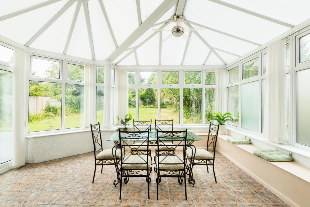 Beautiful 6 Bedroom House For 17 Guests Next To Edgbaston Stadium Birmingham