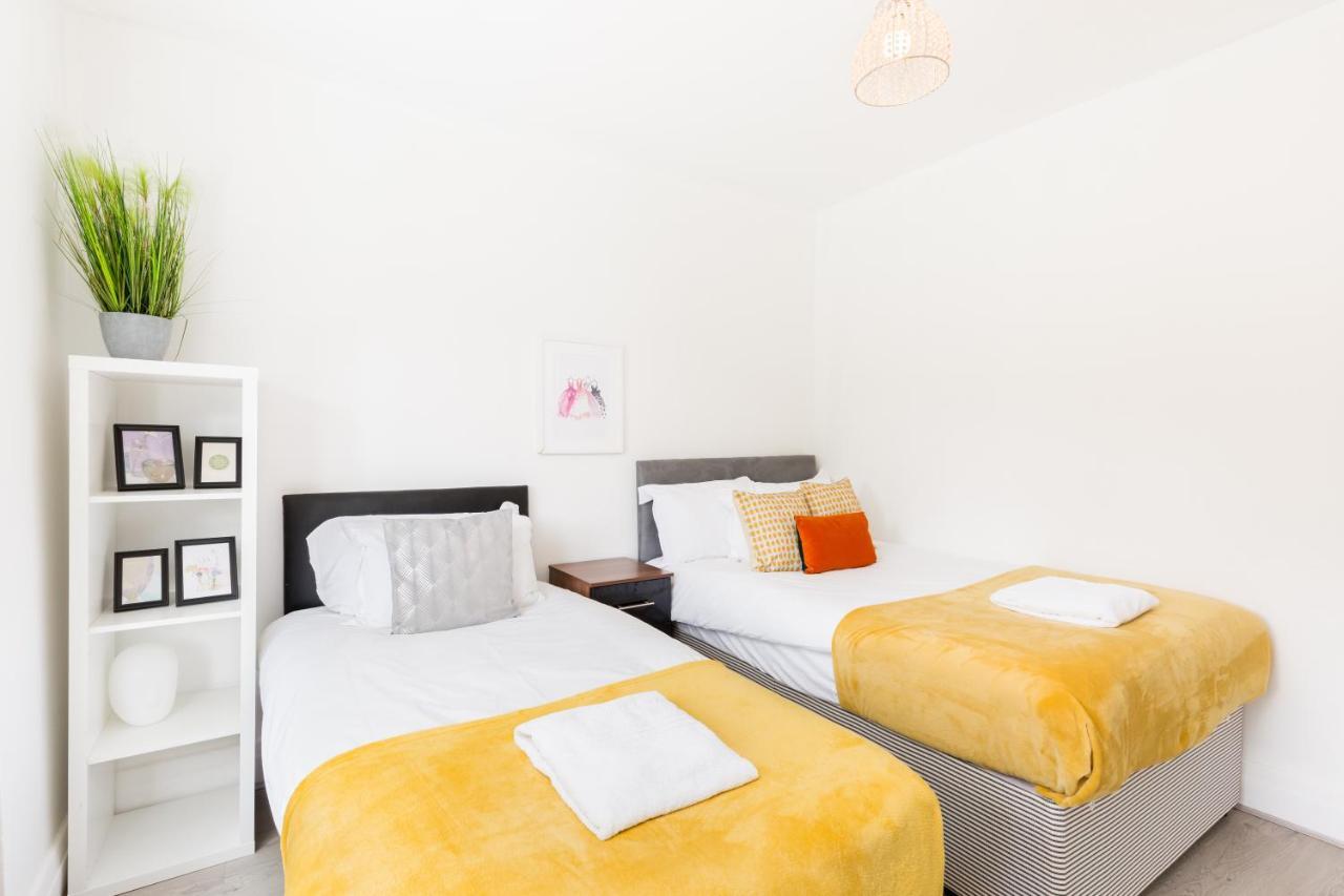 Beautiful 6 Bedroom House For 17 Guests Next To Edgbaston Stadium Apartment Birmingham